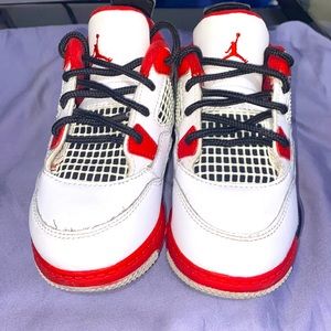 Jordan 4 size 11c